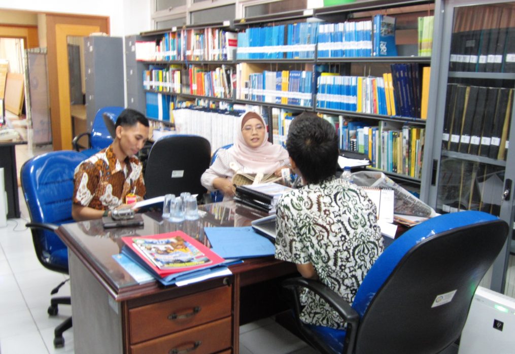 Studi Banding Ke Unit Kearsipan ITS