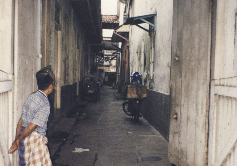 Mengenang Kampus UBAYA di Jl. Bibis