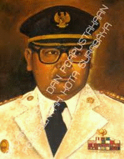 22 Juni 1978 – H.R. Soeparno ditetapkan Sebagai Ketua Umum Yayasan UBAYA 1978-1979