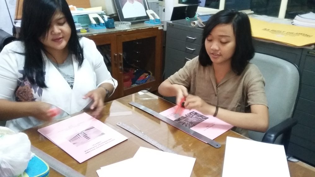 Program Magang Mahasiswa PSTP UNAIR di Pusat Arsip dan Museum UBAYA
