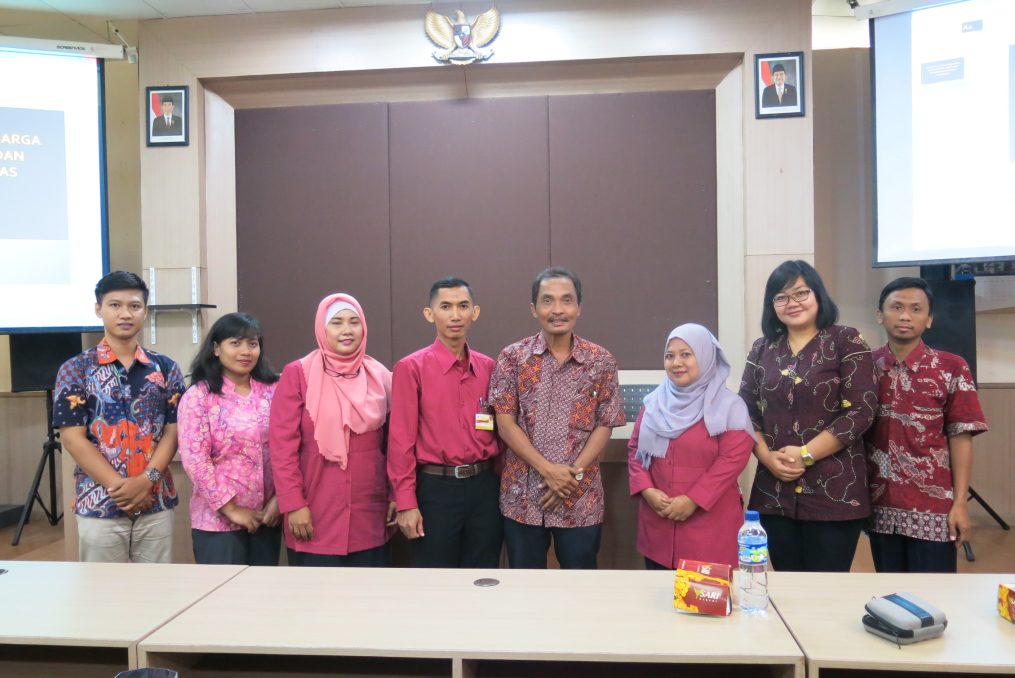 Pusat Arsip dan Museum UBAYA Studi Banding ke UPT Kearsipan ITS