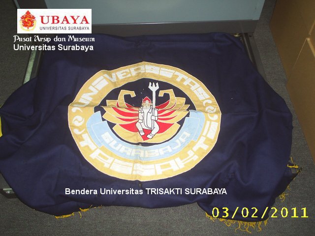 Bendera “Universitas Trisakti Surabaya” 1966-1968