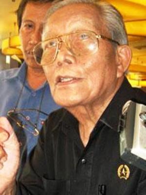 9 September 1994 – Stany Soebakir ditetapkan Menjadi Ketua Umum Yayasan Universitas Surabaya periode 1994-2008