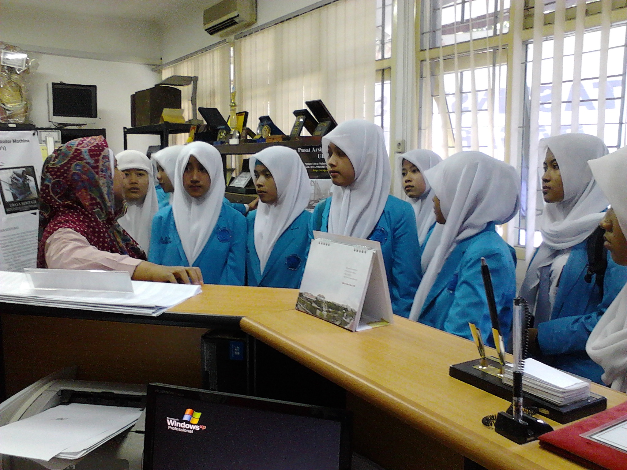 Pusat Arsip dan Museum UBAYA Menerima Kunjungan Pelajar SMK R. Rahmad